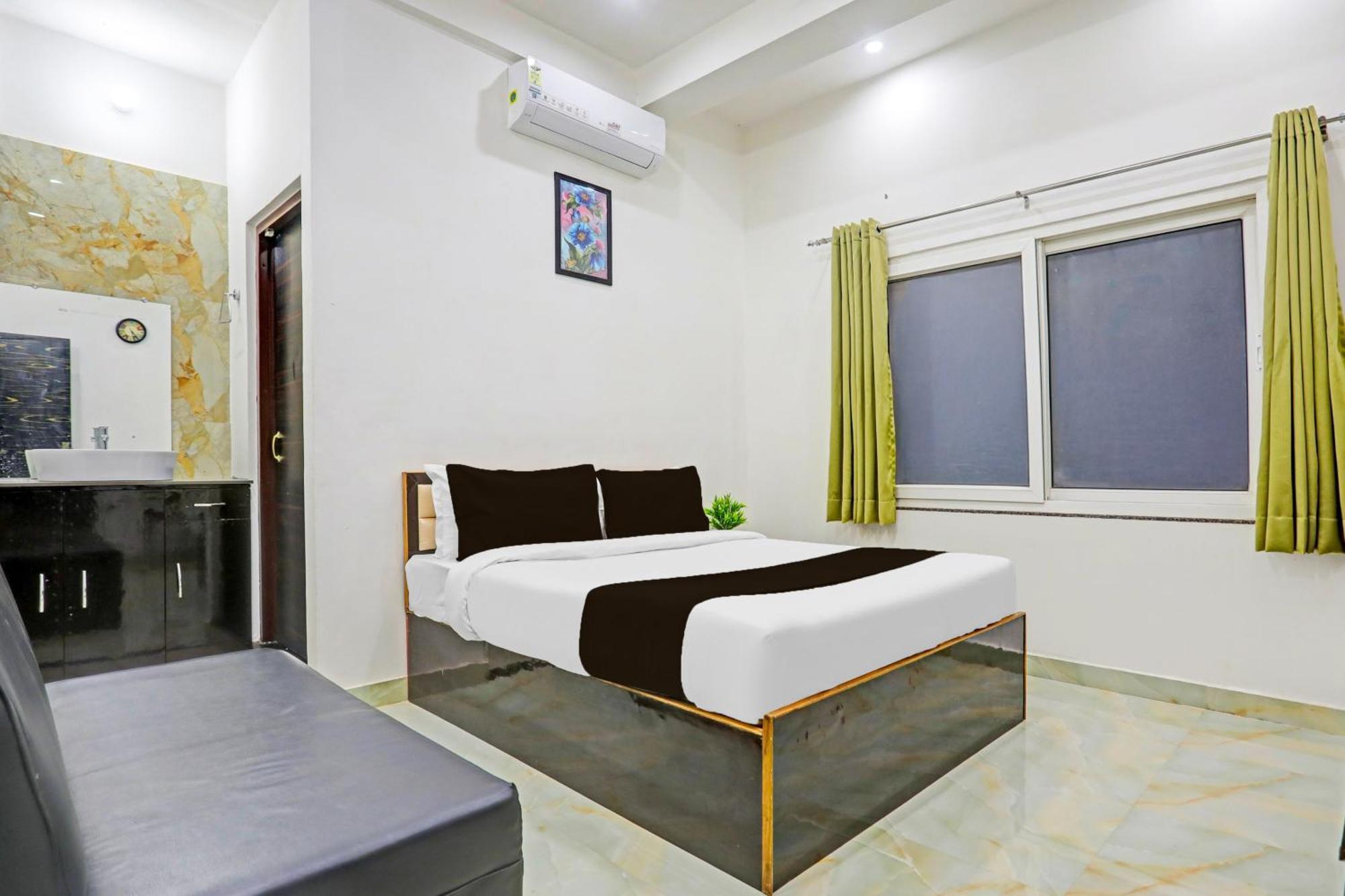 Hotel O The Maruti Paying Guest House Varanasi Exterior foto